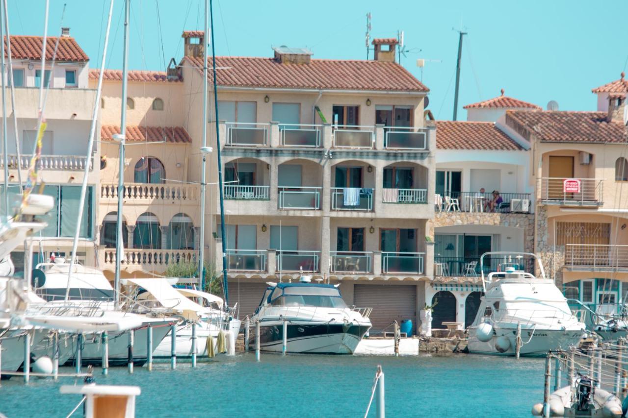 Edificio La Sardana Lägenhet Empuriabrava Exteriör bild